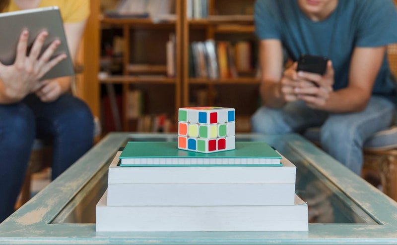 How can you become a leader in the World Cubing scene