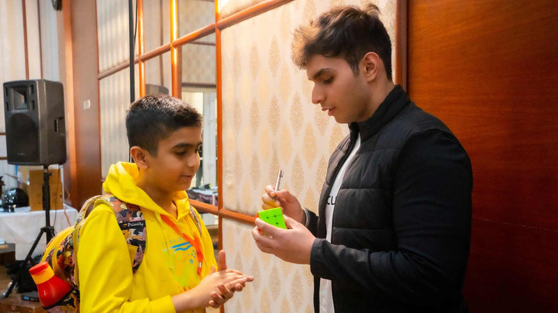 How to Build a Cubing-Centric Following
